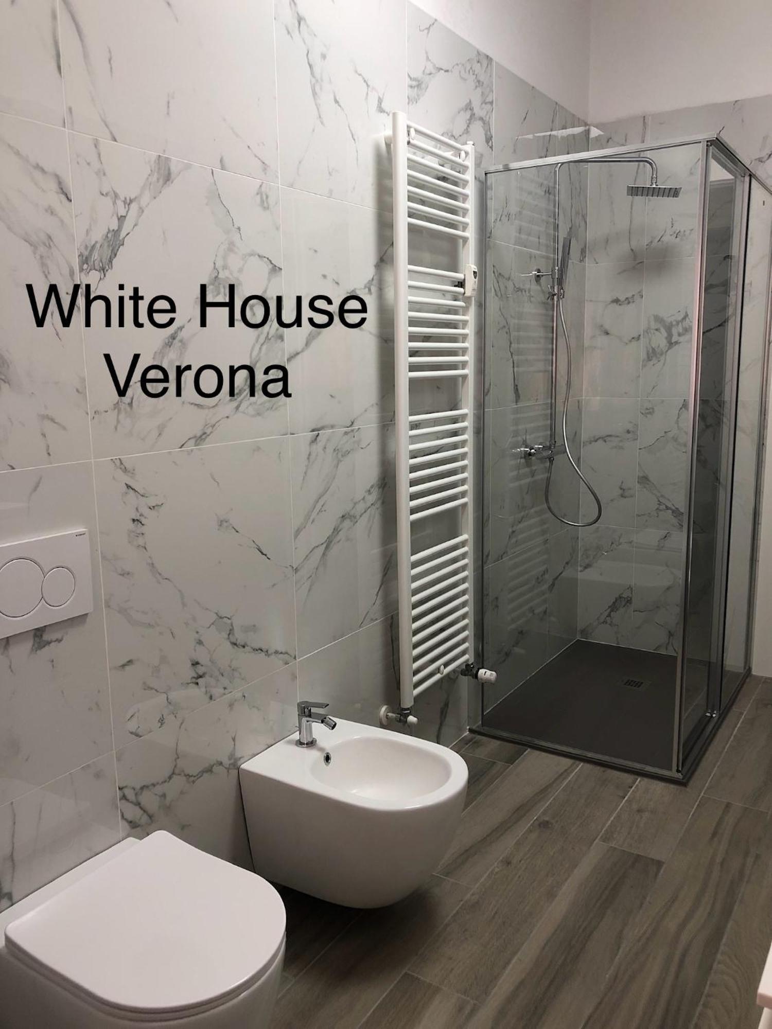 White House Apartment Verona Exterior photo